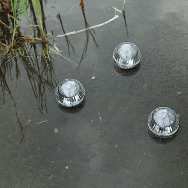 Color Changing Solar Powered Floating Pond or Pool Light