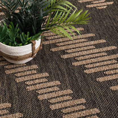 In & Outdoor Rug Cologne with Bohemian Diamond Pattern